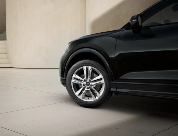 Audi Q2 Q2        TDI2,0  L4 85    M6