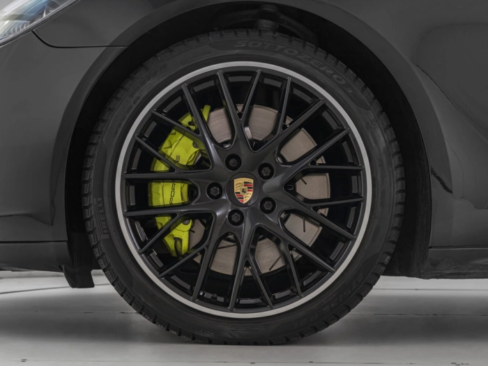 img-4 Porsche Panamera Porsche U1283337