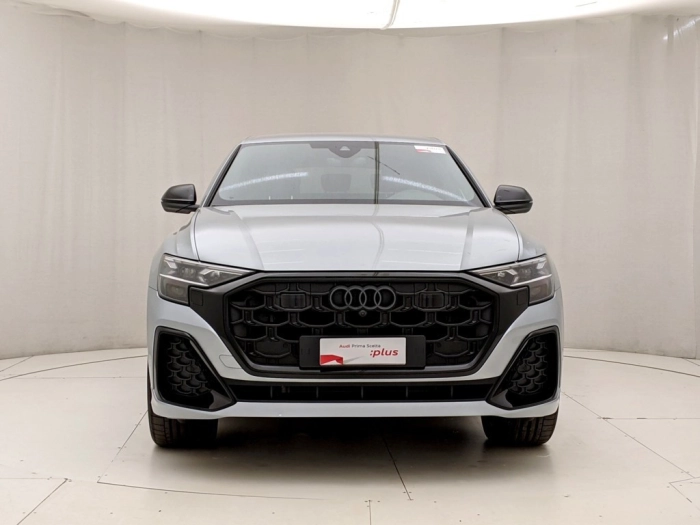 img-1 Audi Q8 Audi N1243957