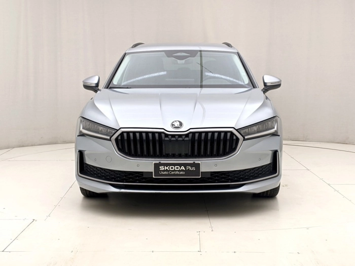img-1 Skoda Superb Skoda U1282114