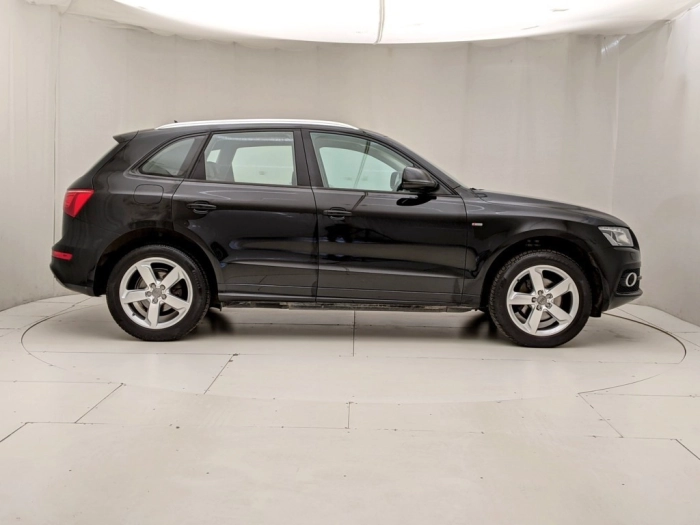 img-2 Audi Q5 Audi U1281934