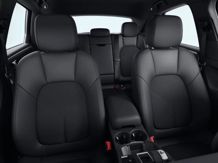 img-4 Porsche Macan Porsche N1243589