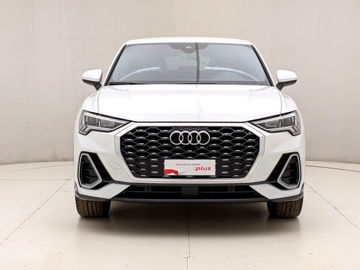 img-1 Audi Q3 Audi U1283134
