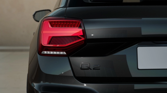 Audi Q2 Q2           1,5  L4110    DSG