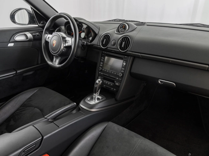 img-3 Porsche Cayman Porsche U1282044