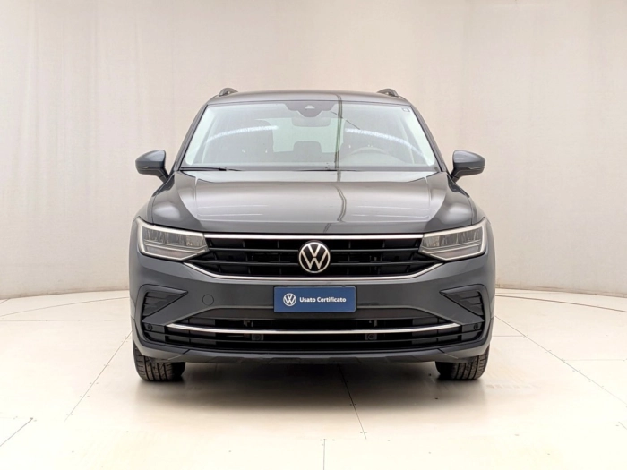img-1 Volkswagen Tiguan Volkswagen U1283390