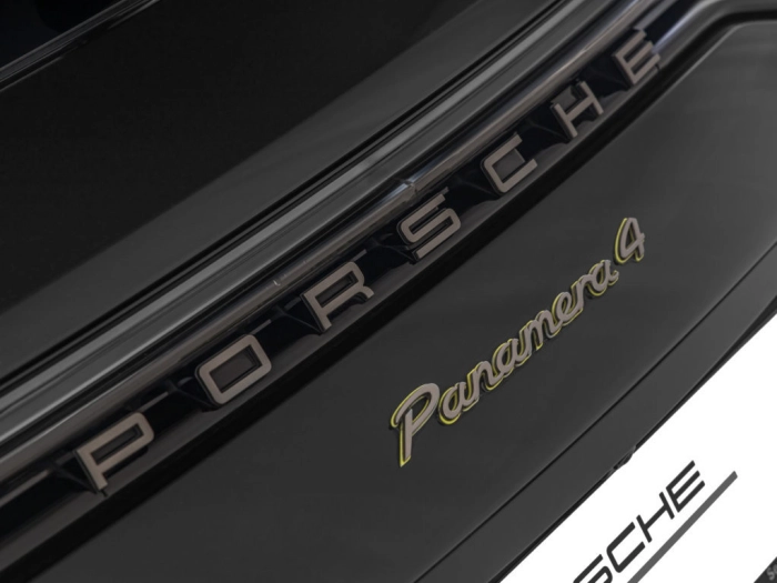 img-4 Porsche Panamera Porsche U1282728