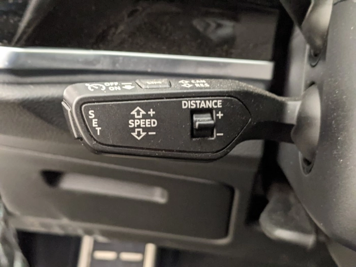 Audi Q3 Q3 SB TDI    2,0  L4110    A7 MY 25