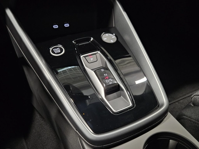 Audi Audi A3 e-tron      1,5    L4  150      DSG MY 25