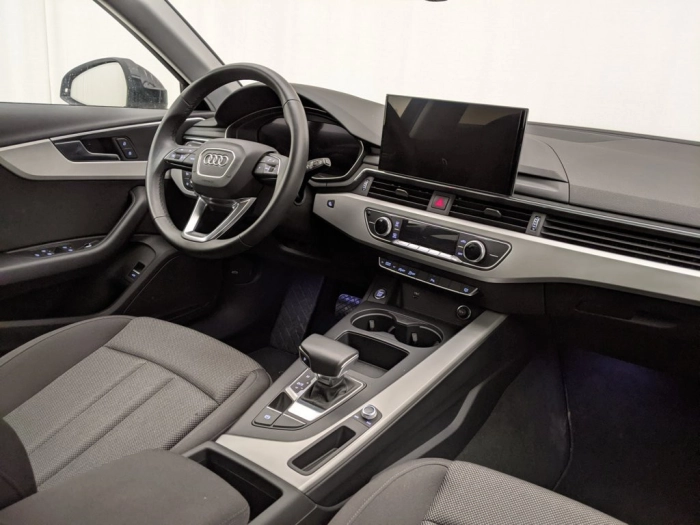 img-2 Audi A4 Audi U1280150