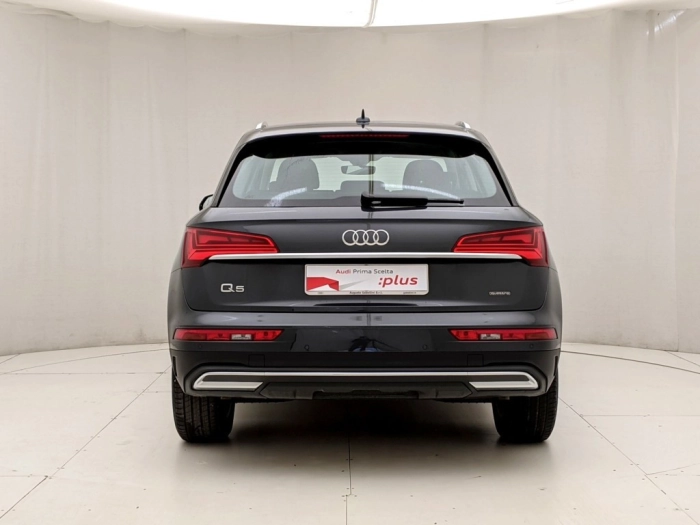 img-4 Audi Q5 Audi N1243545