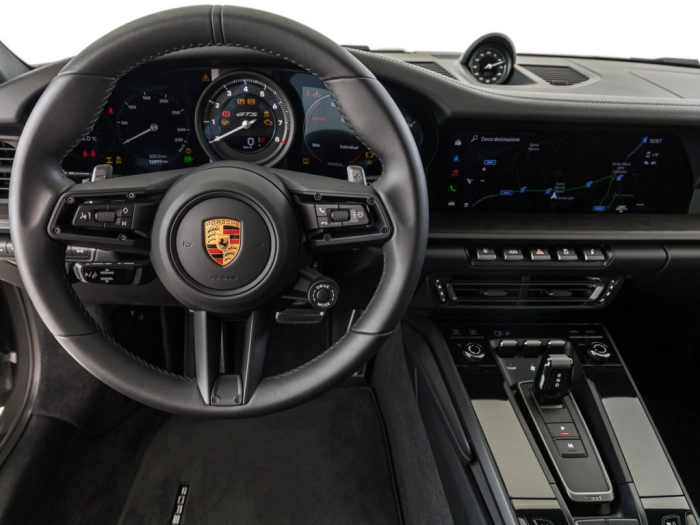 Porsche 911 911 Carrera 4 GTS