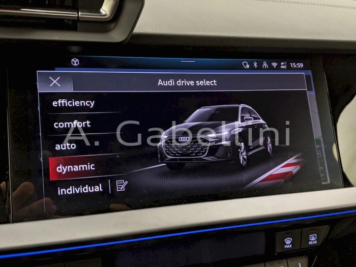 Audi Audi A3 Sportb TDI  2,0    L4  110      DSG