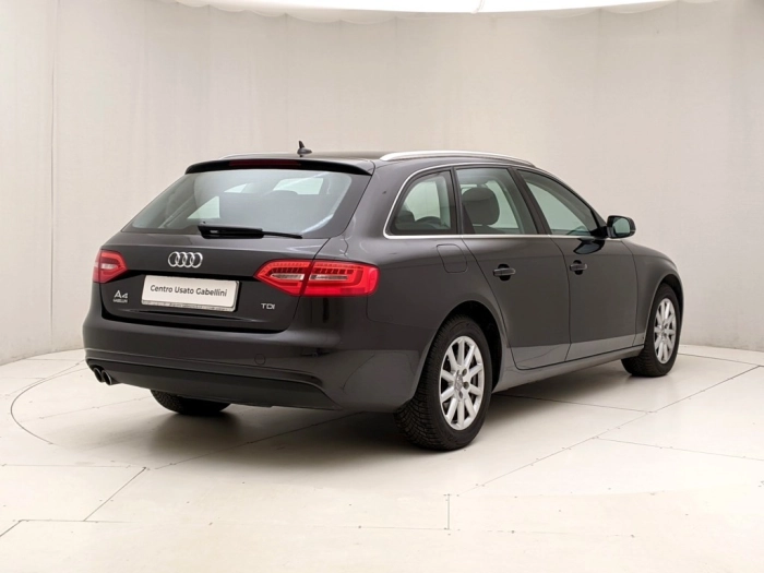 img-3 Audi A4 Audi U1282488