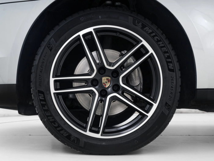 img-4 Porsche Macan Porsche U1283292