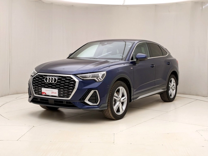 img-0 Audi Q3 Audi U1283130