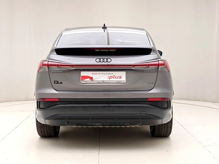 img-4 Audi e-tron Audi U1283043