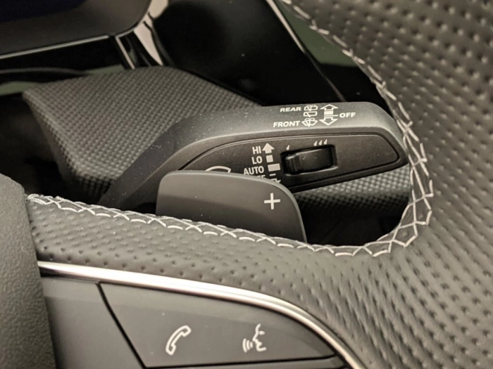 Audi Audi A3 e-tron      1,5    L4  200      DSG MY 25