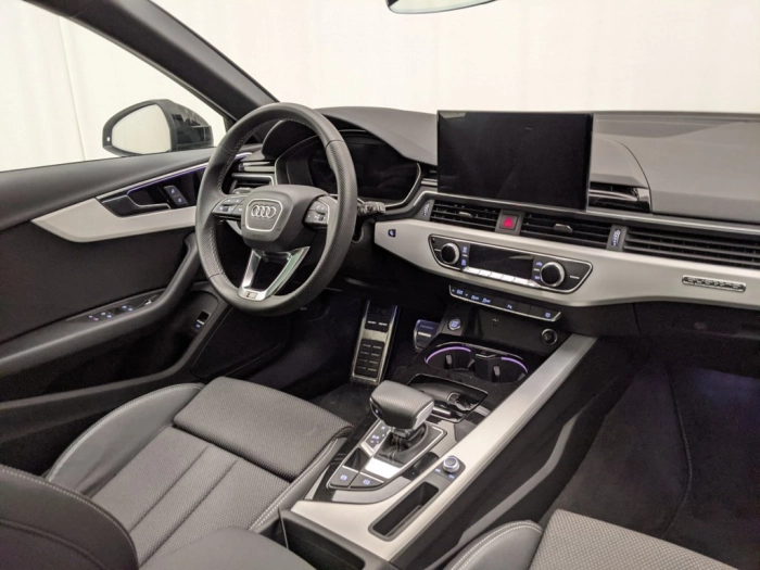 img-2 Audi A4 Audi U1280096