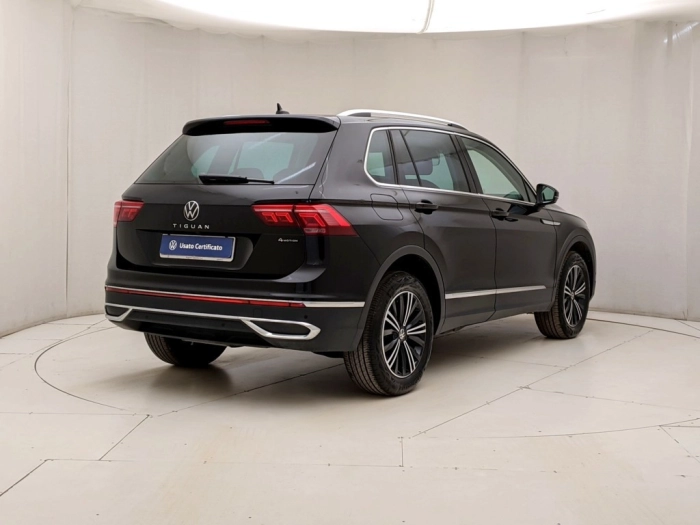 img-2 Volkswagen Tiguan Volkswagen U1283383