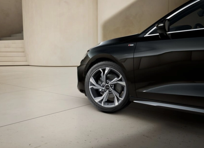 Audi Audi A3 Sportb TDI  2,0    L4  110      DSG MY 25