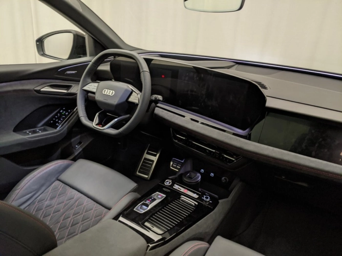 img-2 Audi Q6 Audi N1244822