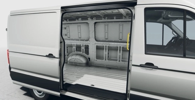 Volkswagen Crafter Crafter 35     CS     PL  103 ant  M6 MY 25