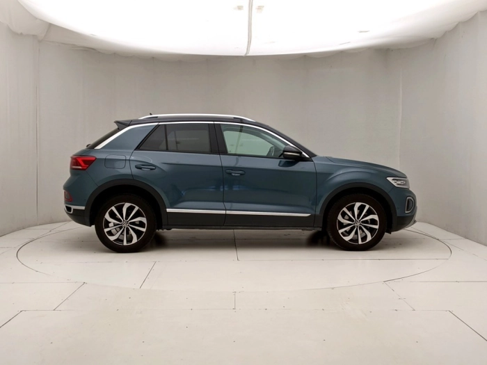 img-2 Volkswagen T-Roc Volkswagen U1282607