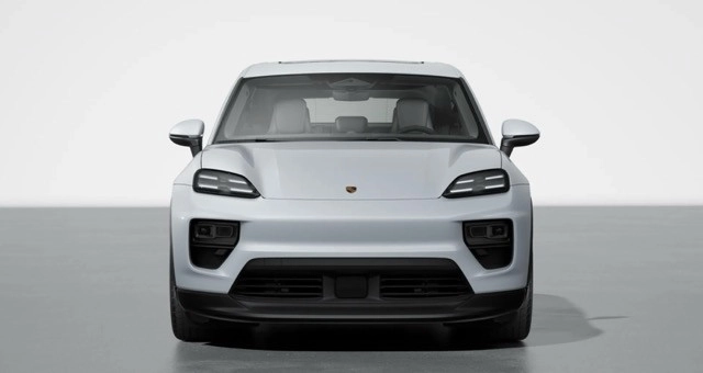 img-4 Porsche MACAN Porsche N1247096