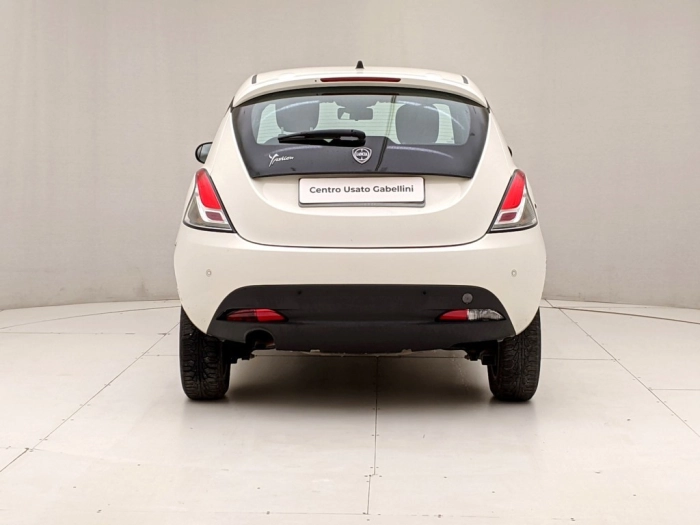 img-2 Lancia Ypsilon Lancia U1282268