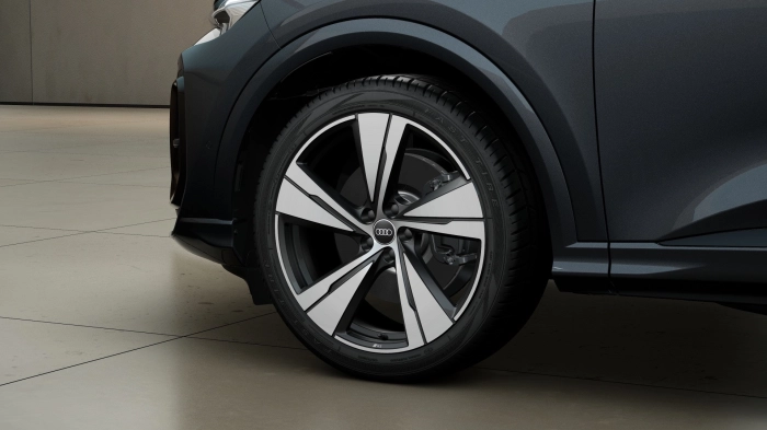 img-4 Audi Q5 Audi N1247996