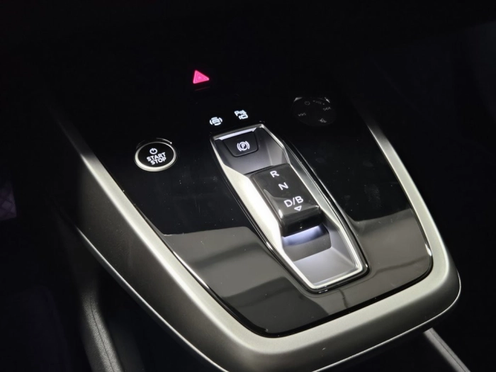 Audi Q4 Q4 E-TRON QU.       210 MY 25