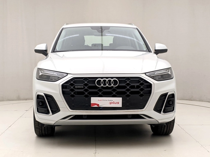 img-1 Audi Q5 Audi N1240332