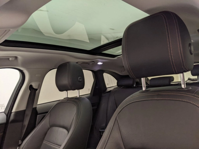 Jaguar F-Pace F-Pace 3.0 D V6 300 CV AWD aut. Prestige