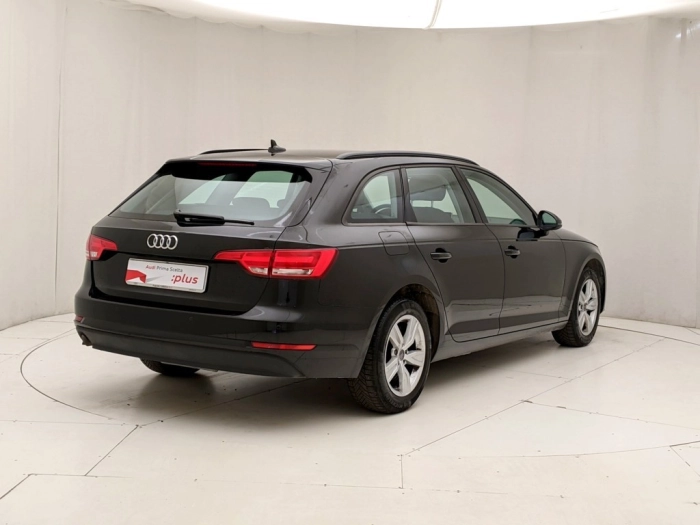 img-1 Audi A4 Audi U1281861