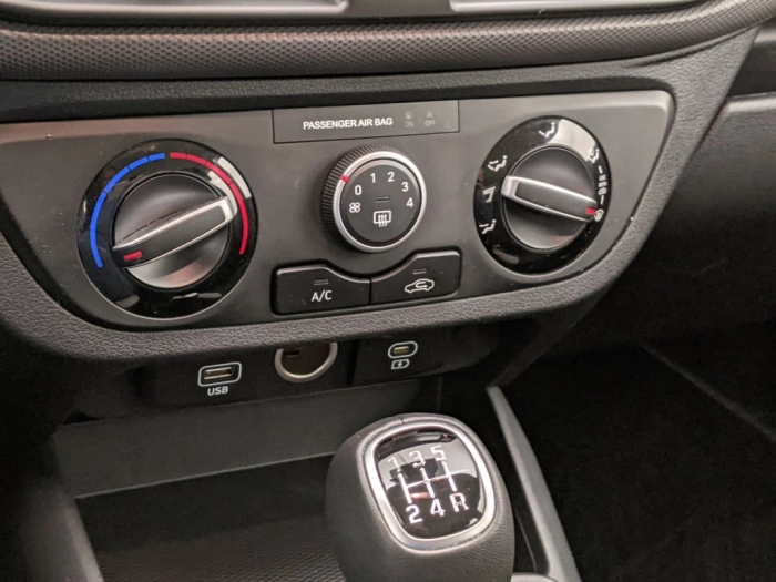 Hyundai i10 i10 1.0 MPI AT Connectline