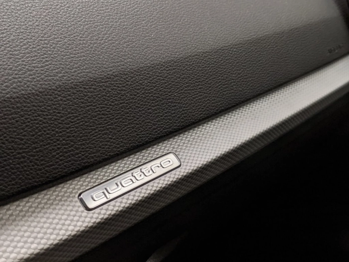 Audi Q2 Q2 35 TDI quattro S tronic Admired
