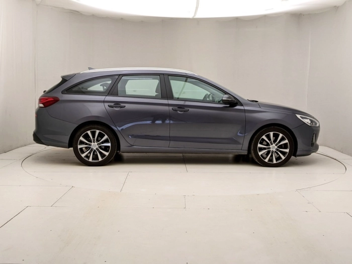 img-2 Hyundai i30 Hyundai U1282613