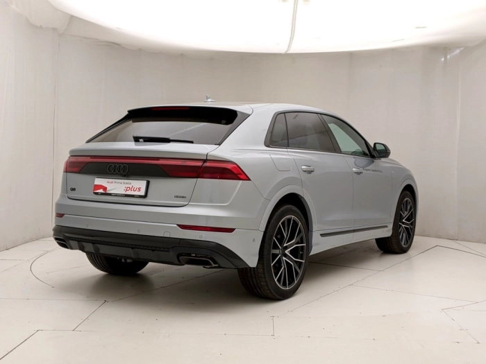 img-3 Audi Q8 Audi N1243957