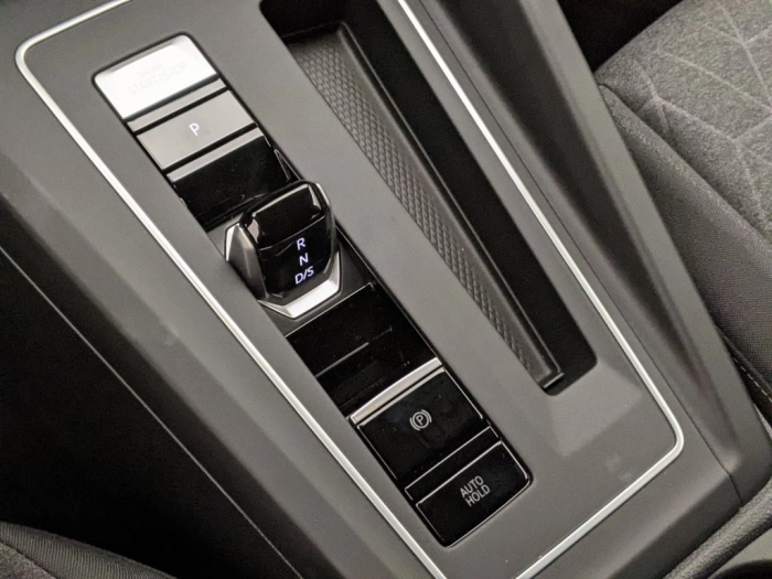 Volkswagen Nuova GOLF 1,5     LIFE P 110 TSID6A MY 25