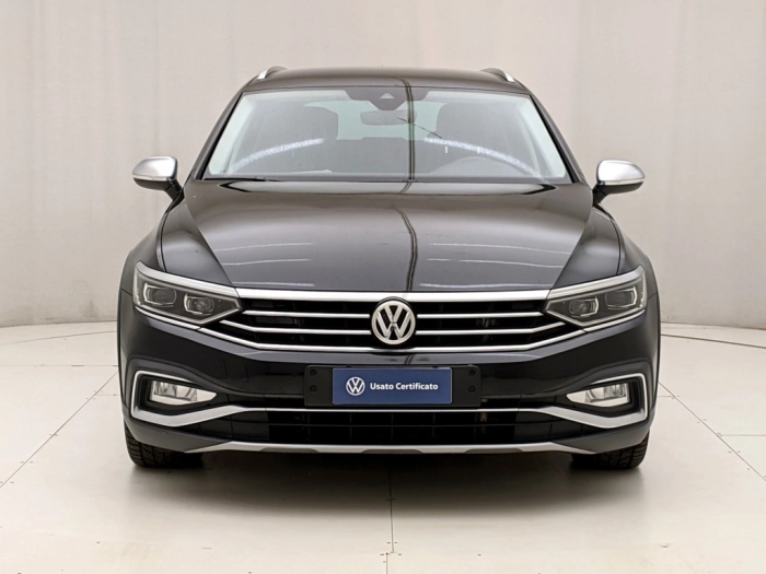 img-1 Volkswagen Passat Volkswagen U1281238