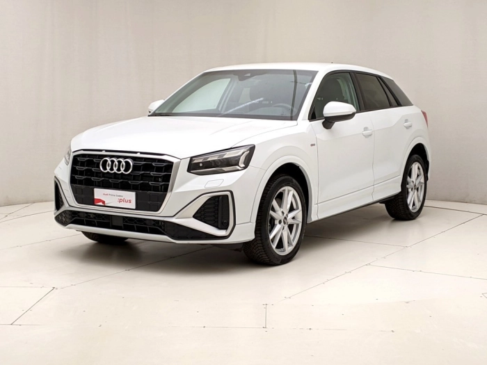 img-0 Audi Q2 Audi U1282369