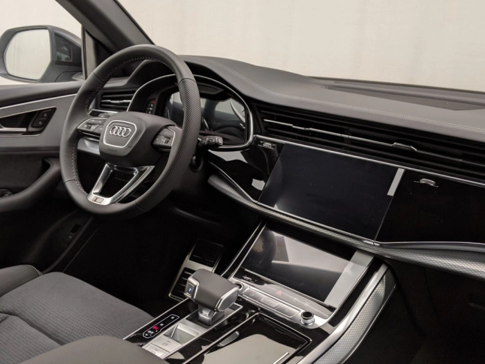Audi Q8 Q8  QUAT. TDI3,0  V6170    A8 MY 25