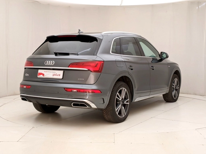 img-3 Audi Q5 Audi U1282878