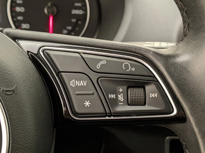 Audi Q2 Q2 30 TDI S tronic Admired