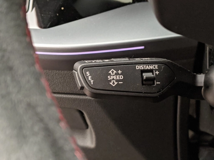 Audi Audi RS3 Spb    qu  2,5    L5  294      DSG MY 25