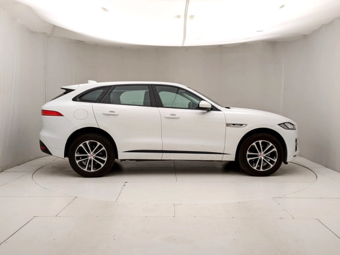 img-2 Jaguar F-Pace Jaguar U1282201
