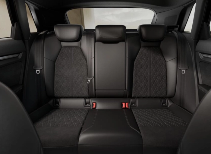 img-1 Audi Audi Audi N1240746