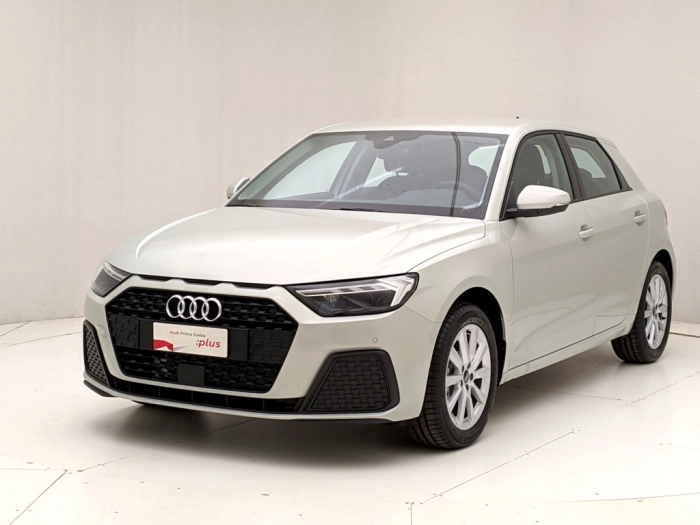 img-0 Audi A1 Audi N1242130