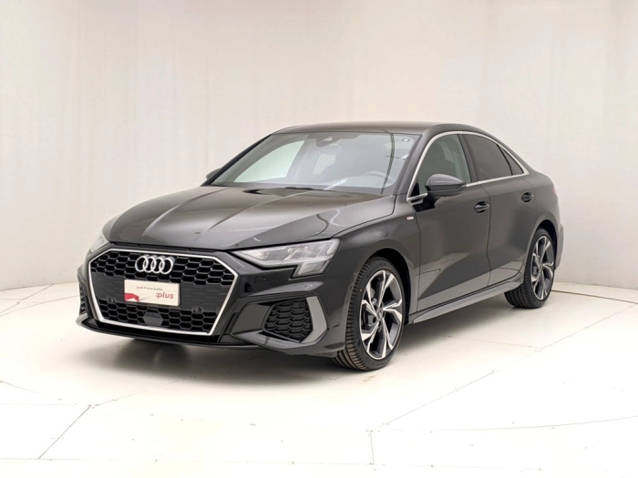 img-0 Audi A3 Audi U1280081